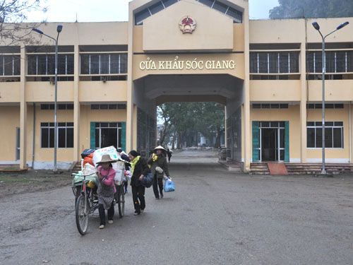 กาวบั่งต้องเน้นให้ความสนใจเป็นอันดับต้นๆต่อการพัฒนาเศรษฐกิจในเขตชายแดน